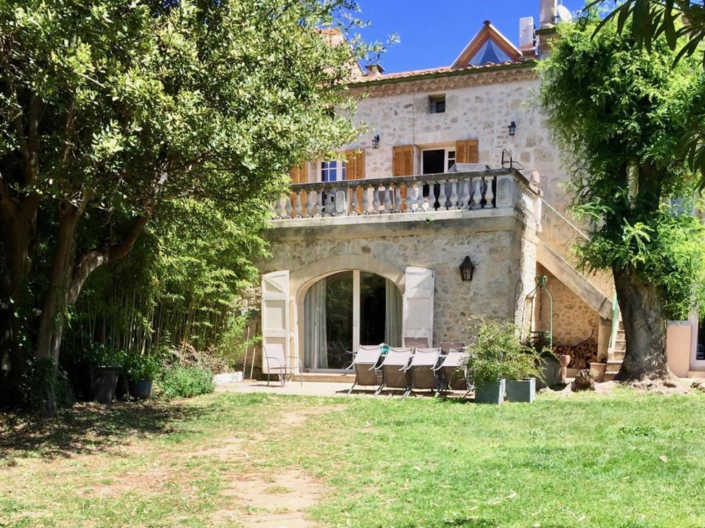 Clos De La Colombe Pouzols Exterior photo